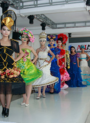 亚细亚学校化妆造型与服饰制作展示