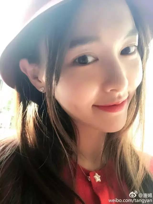 原来不老女神们的减龄法宝是酒窝！没有酒窝就画出来啊！