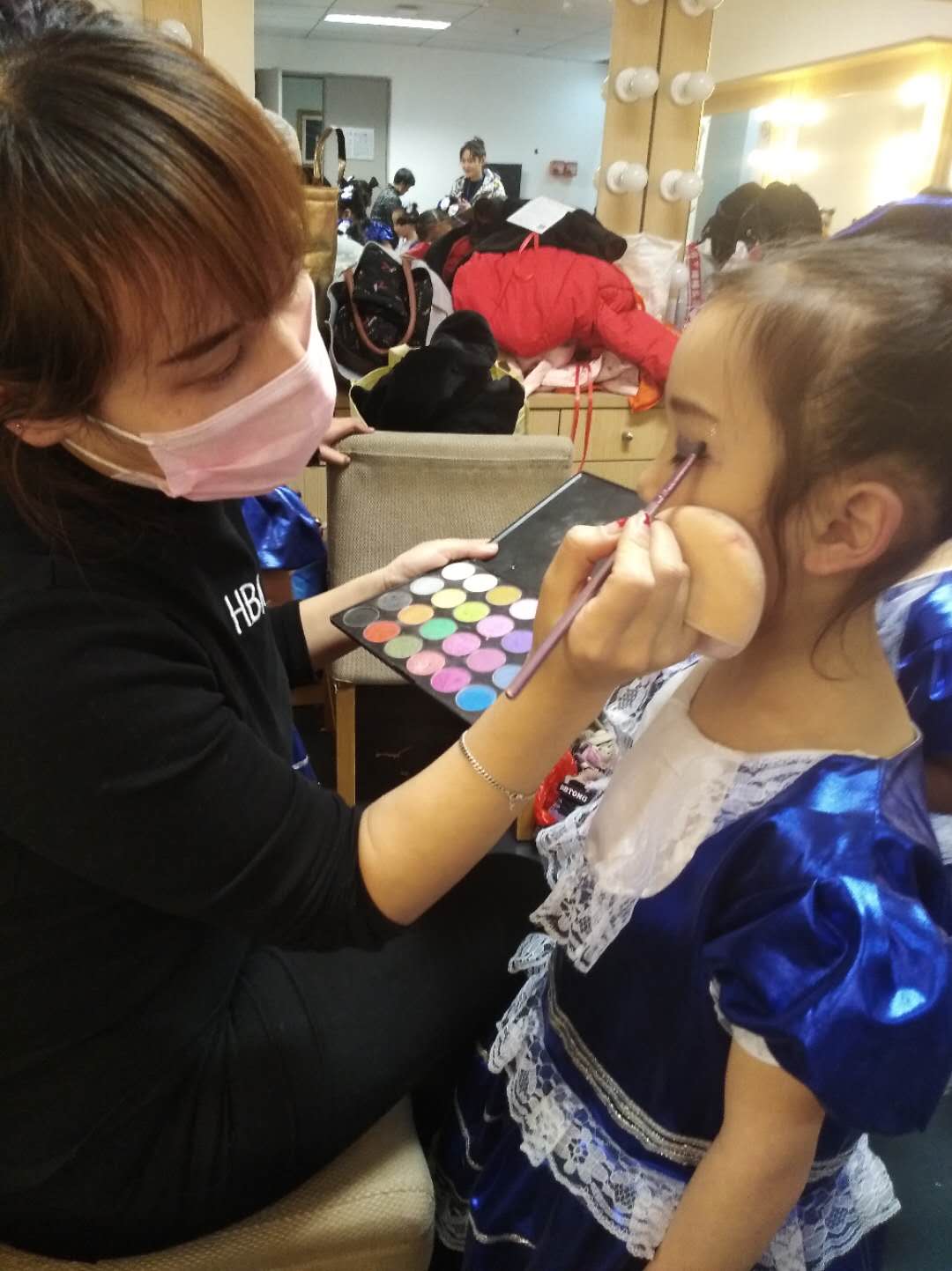 邯郸电视台文艺演出化妆支持